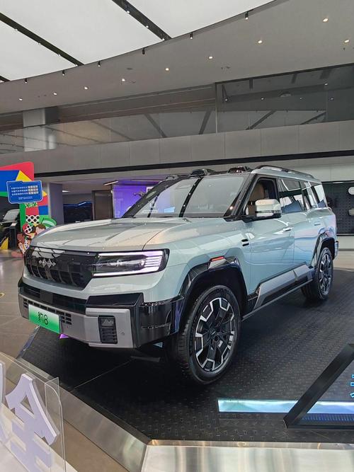 广州232比亚迪方程豹硬派越野的爆款，英菲尼迪35周年与你共成长